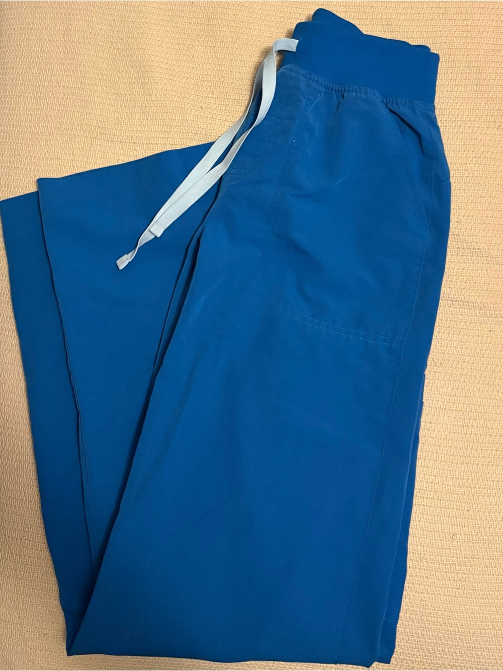 FIGS Isabella Wide-Leg Scrub Pants in Royal Blue